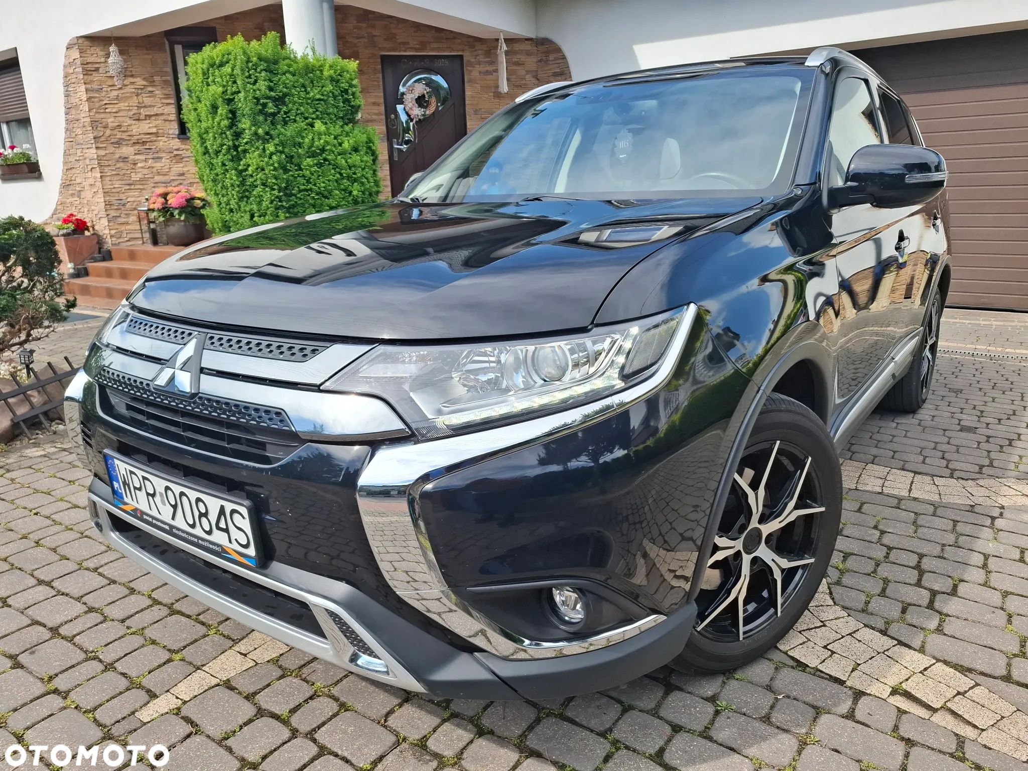 Mitsubishi Outlander 2.0 Intense 2WD CVT - 1