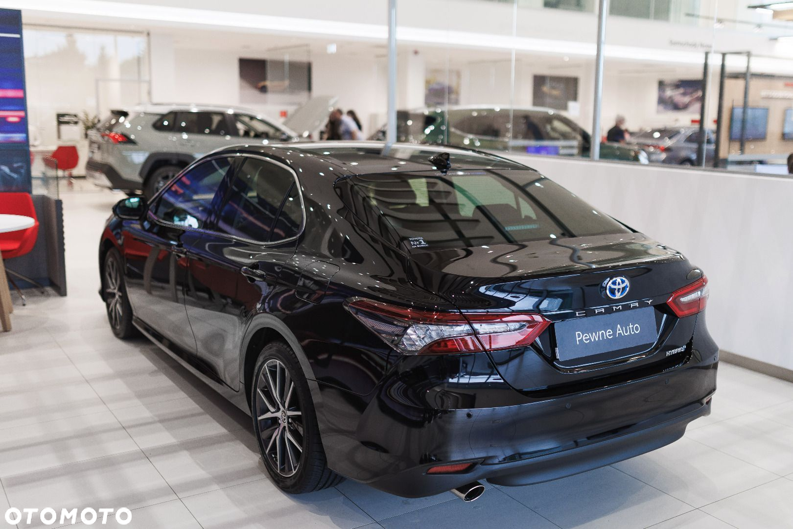 Toyota Camry - 5
