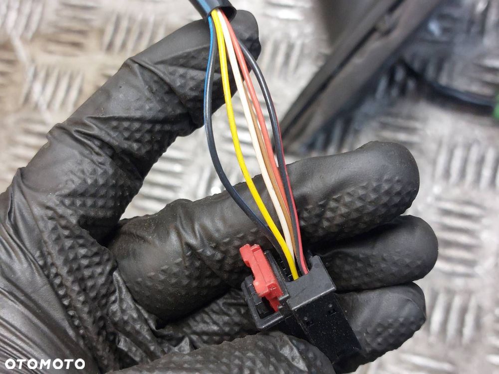 LUSTERKO PRAWE ELEKTRYCZNE VOLKSWAGEN PASSAT B6 LA5E 6 PIN EU ID: 239562 - 6