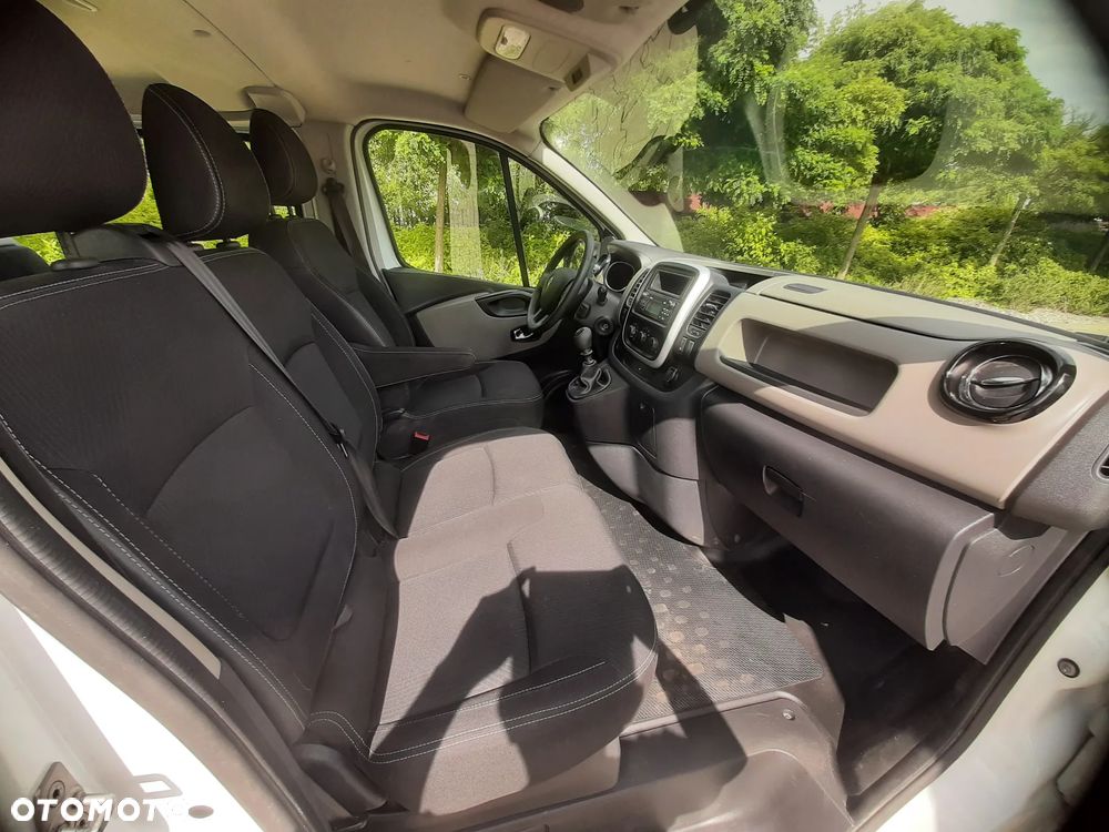 Renault Trafic - 17
