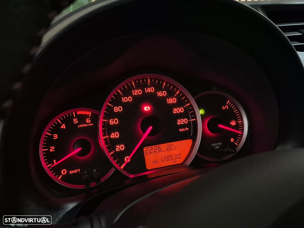 Toyota Yaris 1.4 D-4D Sport — fotografia 16