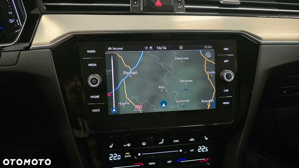 Volkswagen Passat - 24
