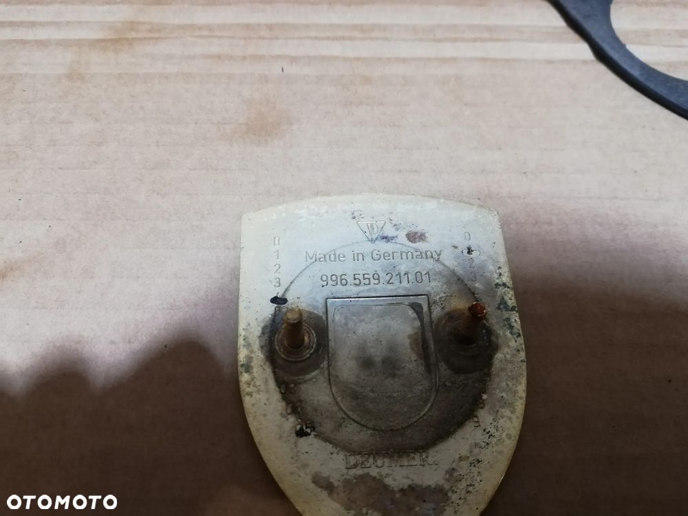 EMBLEMAT ZNACZEK LOGO PORSCHE CAYENNE I 99655921101 - 2