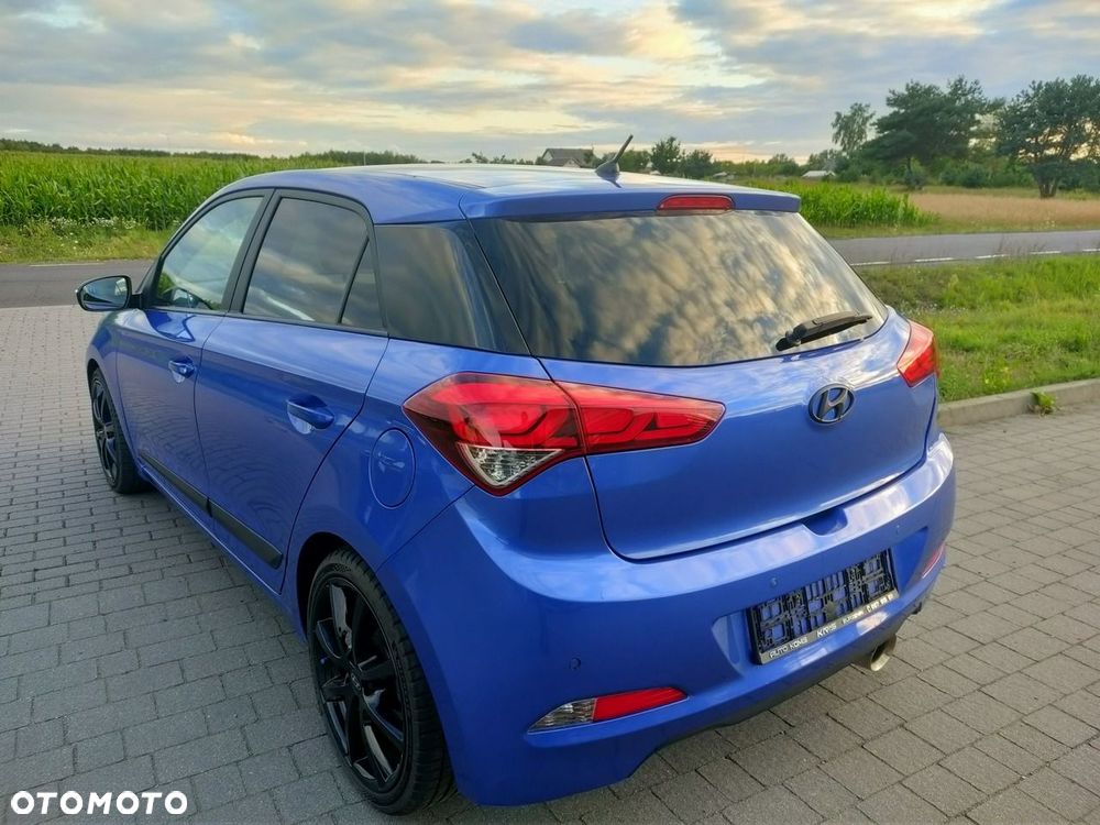 Hyundai i20 blue 1.2 Style - 4
