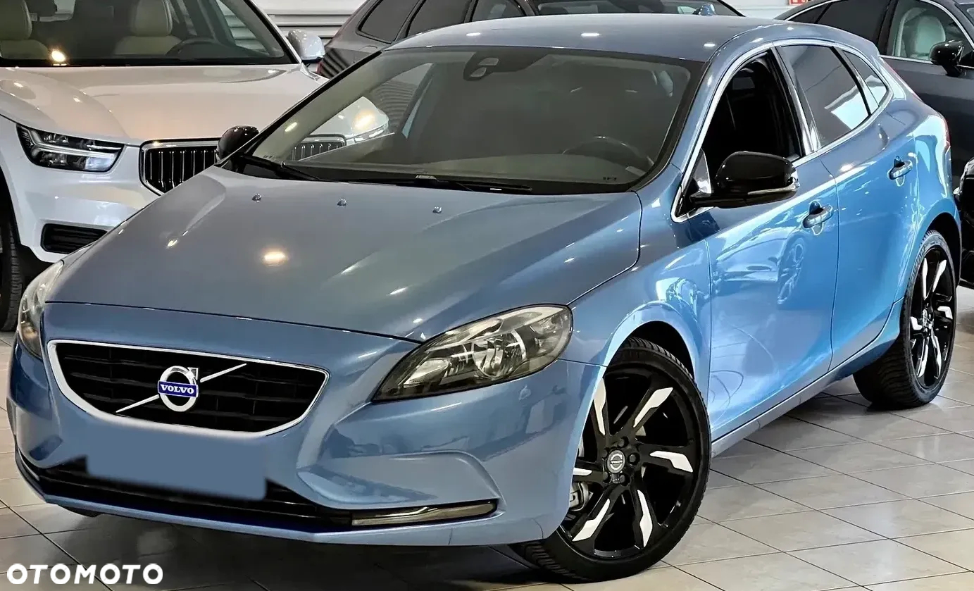 Volvo V40 - 2