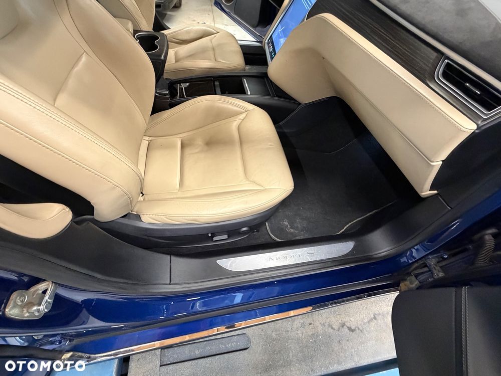 Tesla Model S 90D Allradantrieb - 13