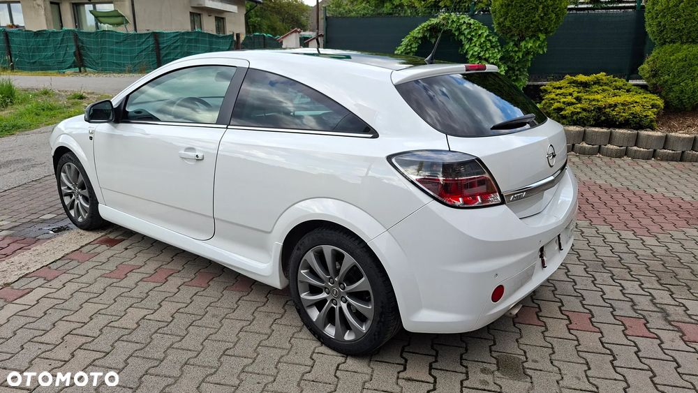 Opel Astra 1.6 Edition 111 Jahre - 1
