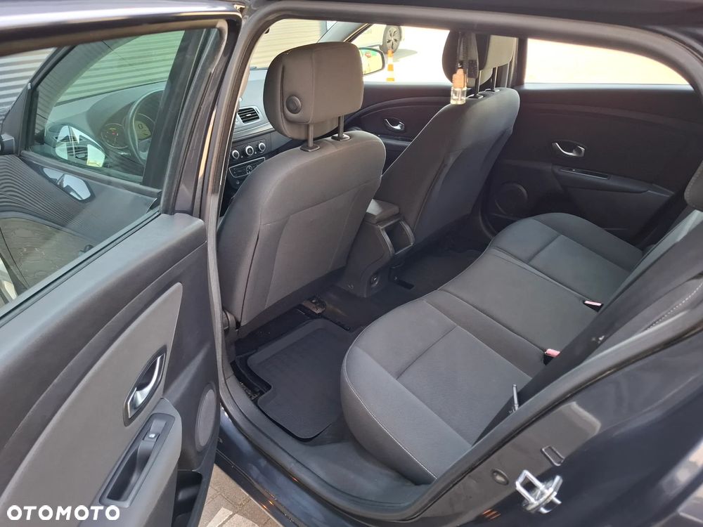 Renault Megane 1.5 dCi Authentique - 9