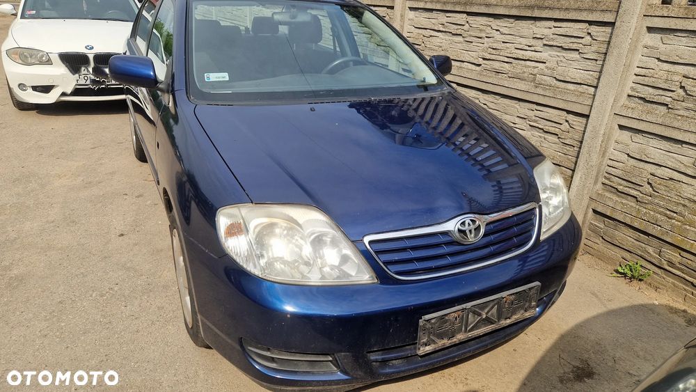 TOYOTA COROLLA E12 SEDAN KOMBI MASKA 8P4 - 1