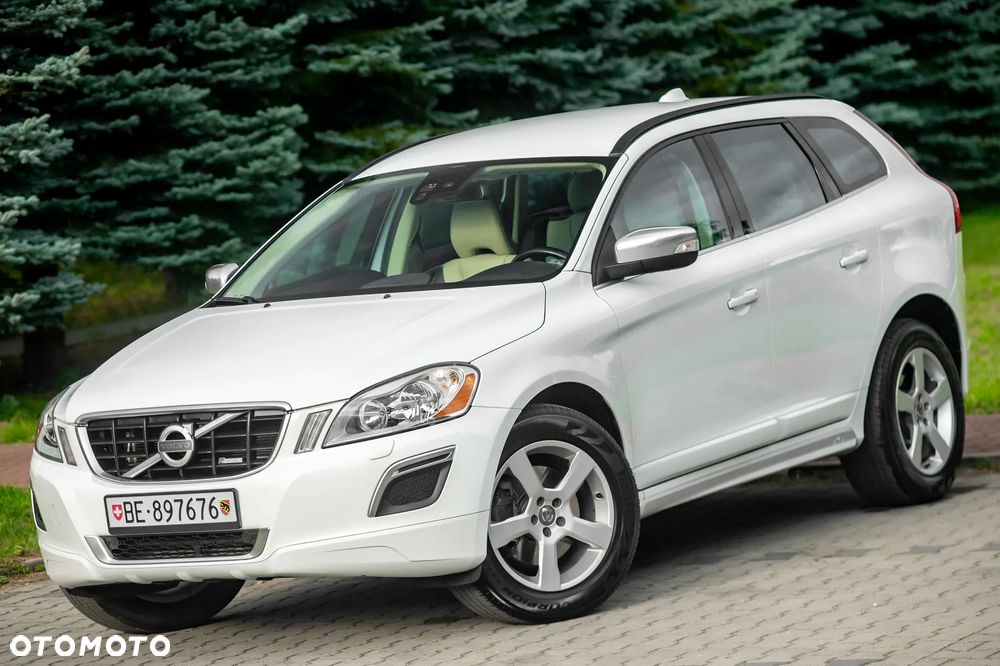 Volvo XC 60 D5 AWD Geartronic Momentum - 5