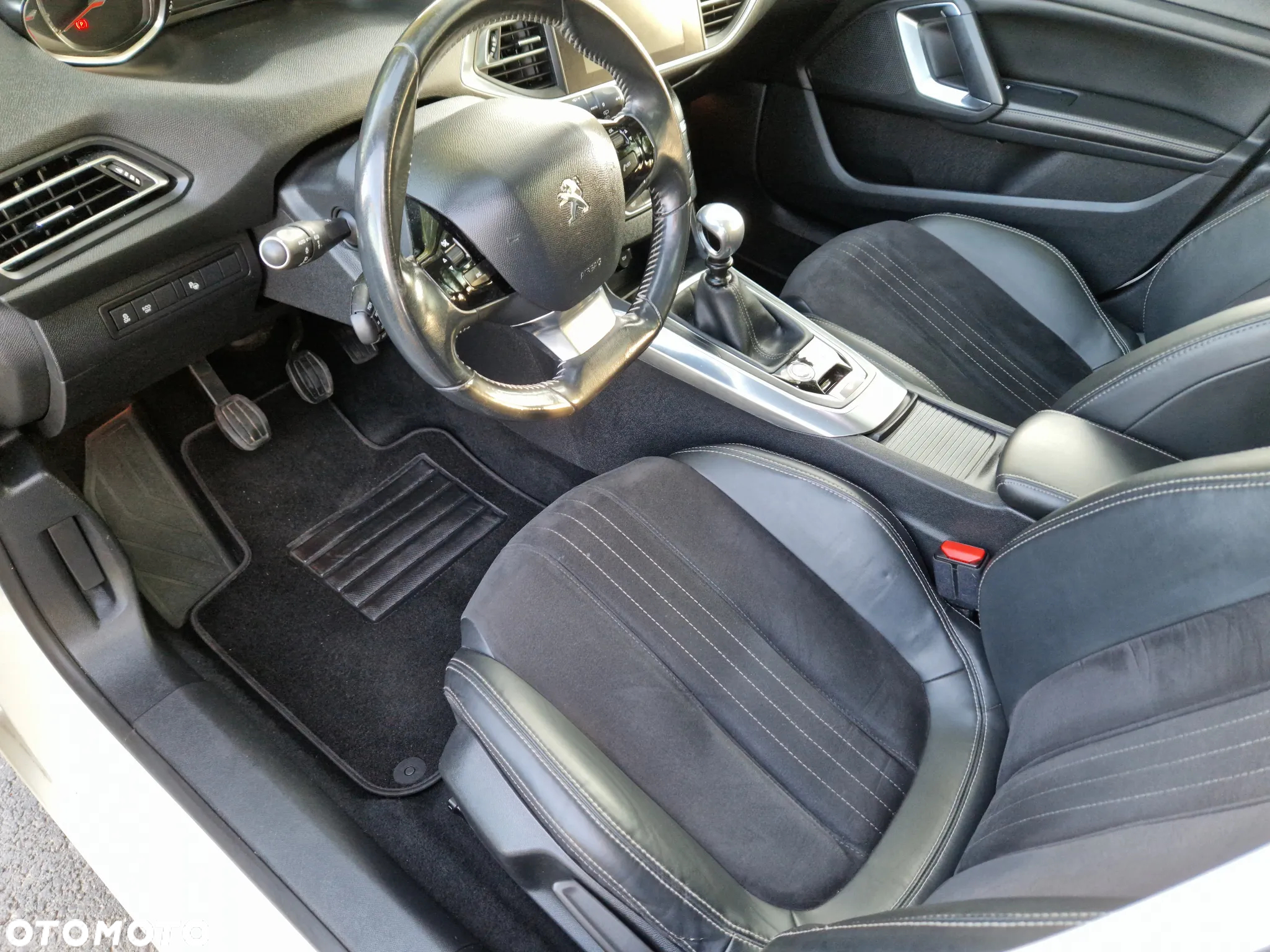 Peugeot 308 2.0 HDi Active - 34