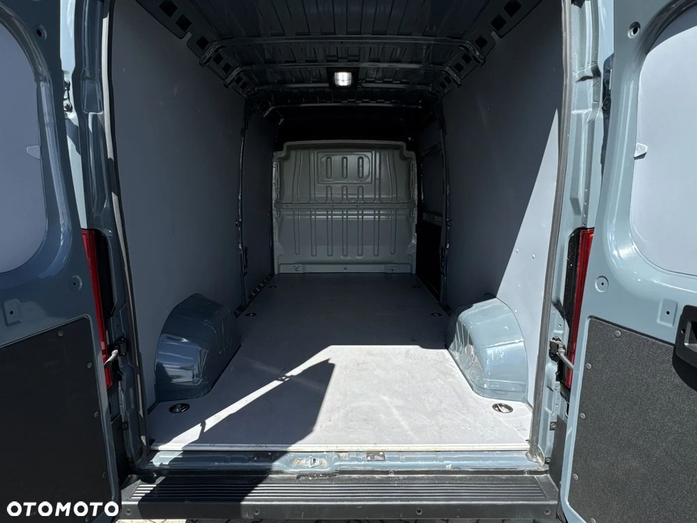 Toyota Porace Max L3H2 - 15