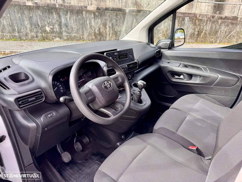 Toyota Proace City L2 1.5D - 3 Lugares - 3