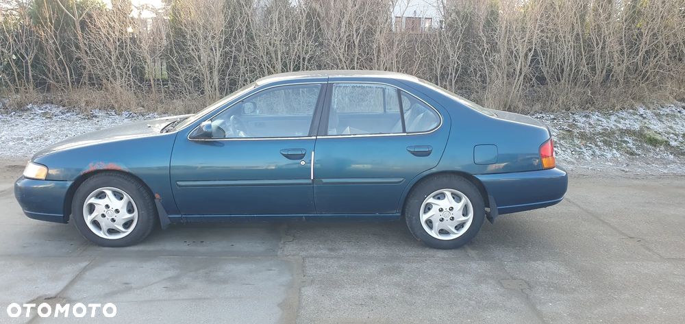 Nissan Altima - 6