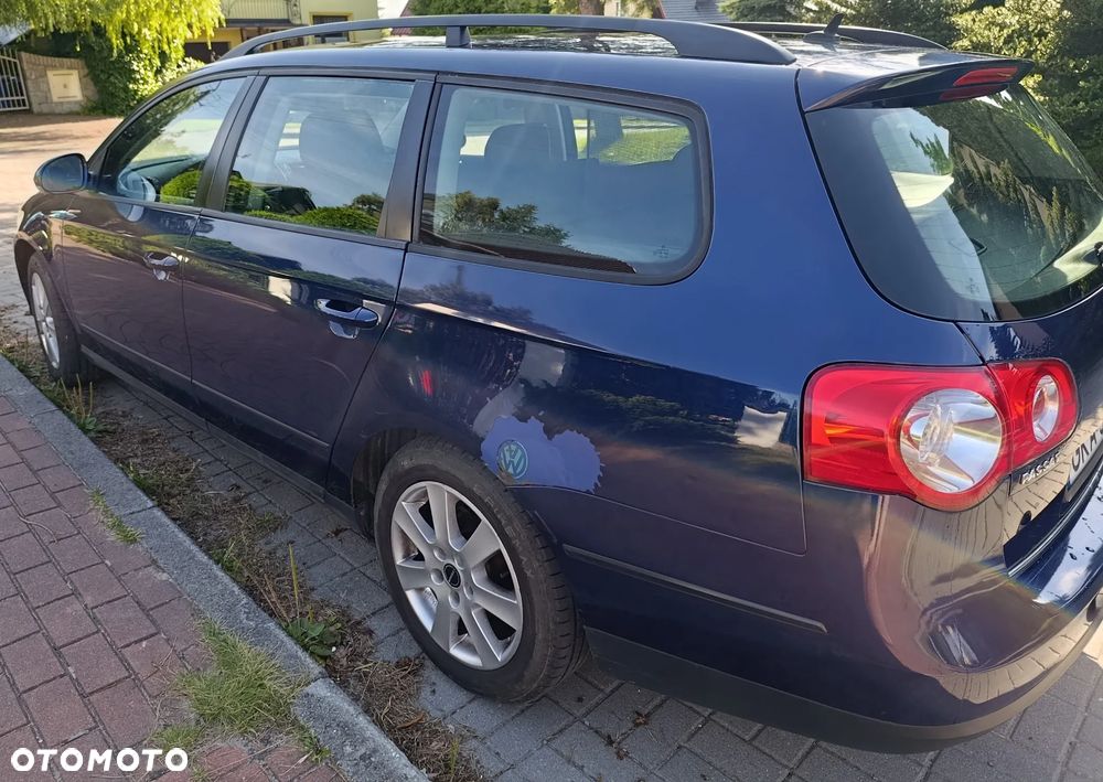Volkswagen Passat - 3