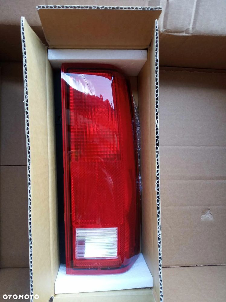 NOWA NOWE lampy lampa prawa lewa tyl tylna tylne Chevrolet Astro GMC Safari lampy 85-05 4.3 v6 rear lamp tail left right Assembly 1992 1993 1994 1995 1996 1997 1998 1999 2000 2001 2002 2003 2004 2005 - 3