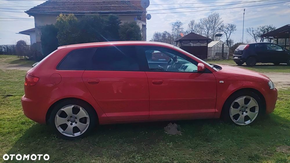Audi A3 3-drzwiowe 1.6 Ambiente - 2