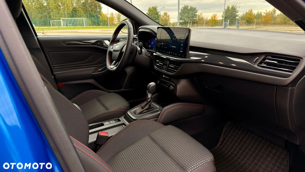 Ford Focus 1.0 EcoBoost mHEV ST-Line X - 13