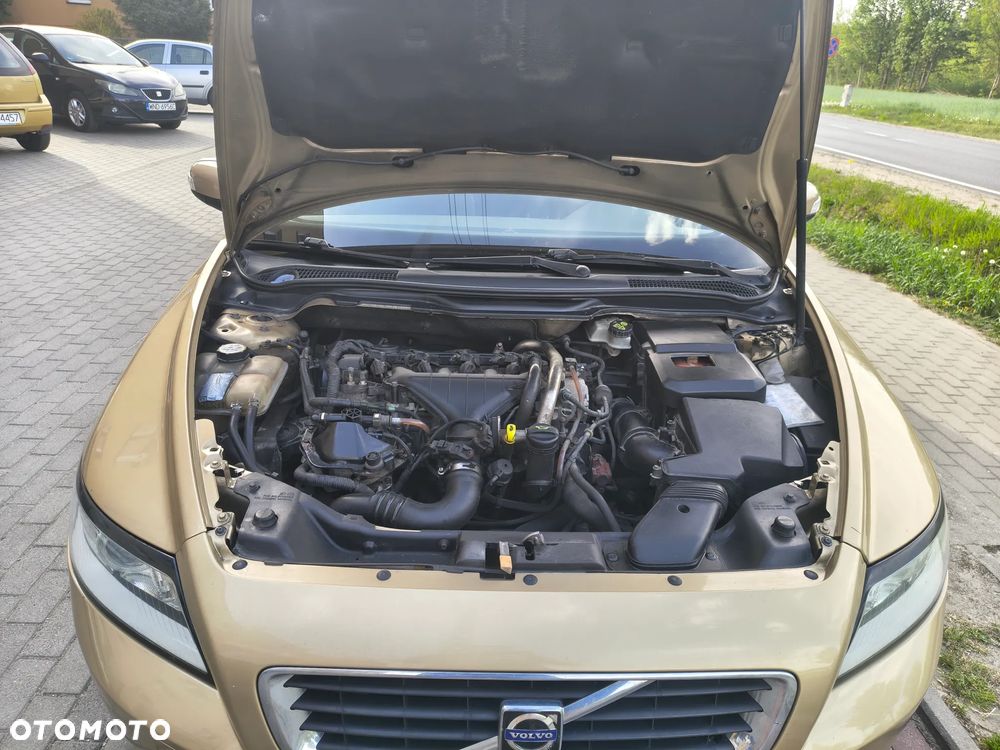Volvo S40 2.0D - 15