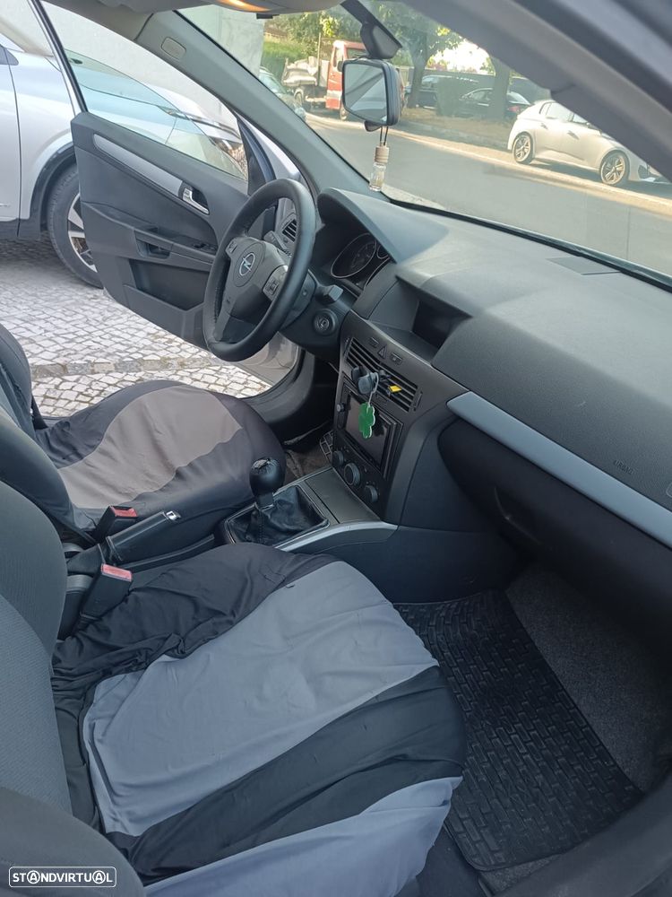 Opel Astra 1.3 CDTI - 10