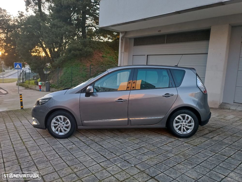 Renault Scénic 1.5 dCi Bose Edition SS - 5