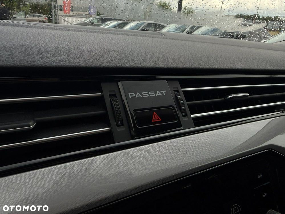 Volkswagen Passat - 24