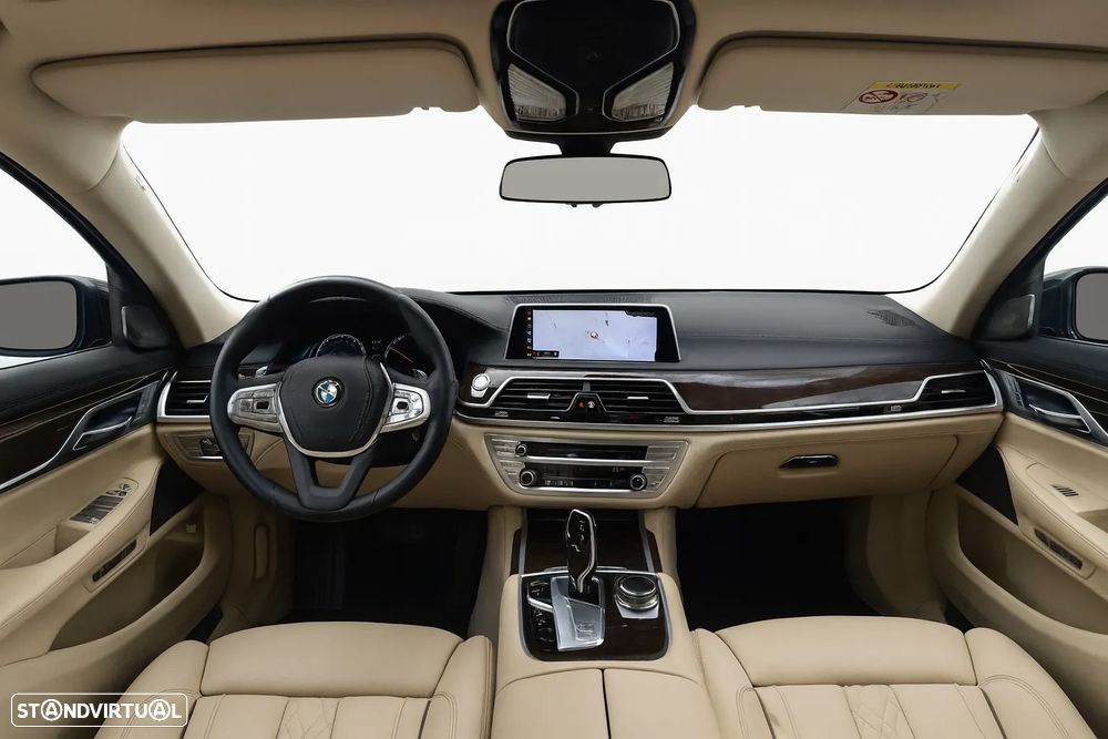 BMW 740 e iPerformance Pack M - 8