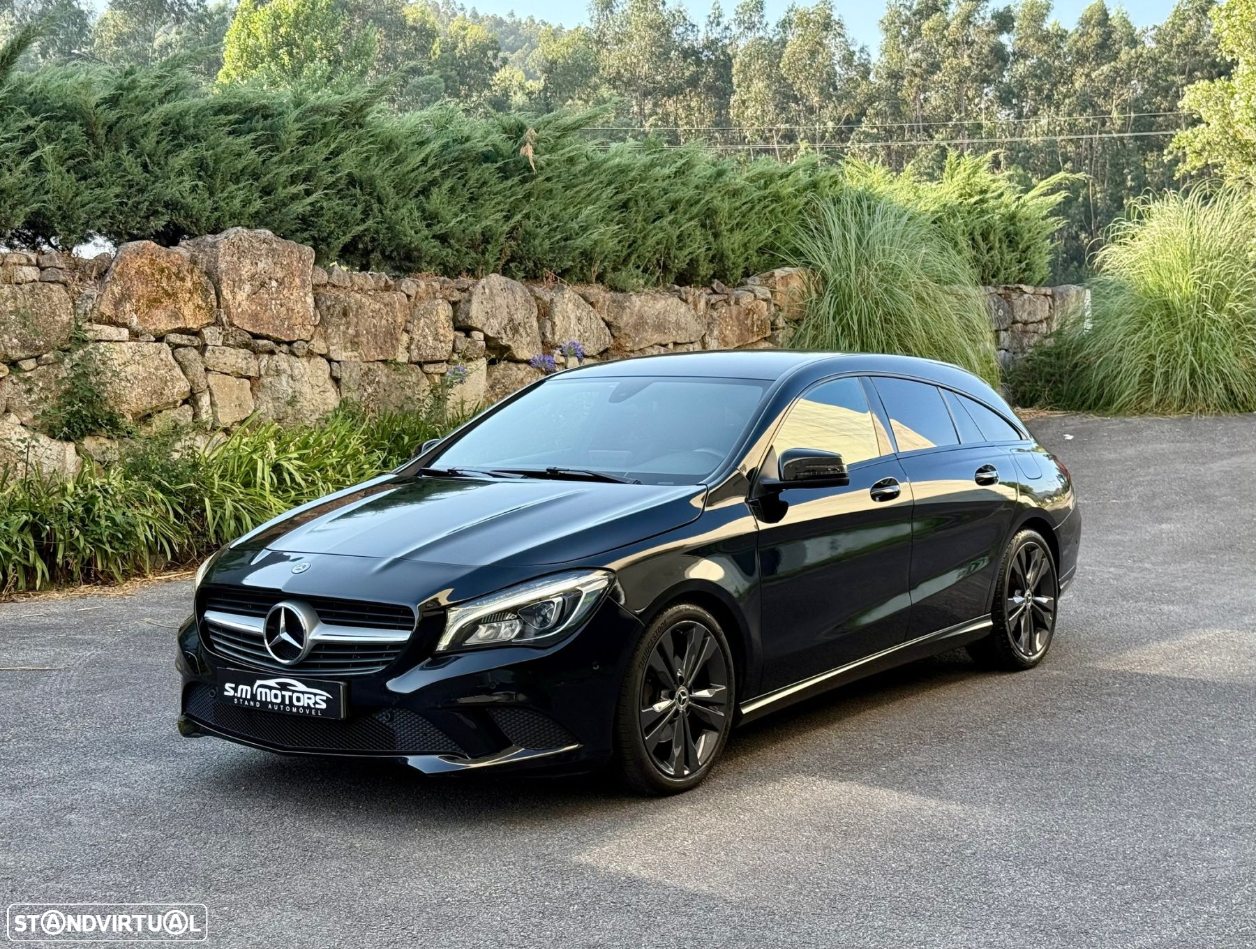Mercedes-Benz CLA 180 d Shooting Brake Urban - 2