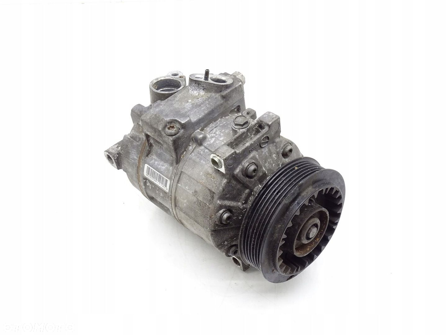 SPRĘŻARKA KLIMATYZACJI SKODA SUPERB II 5K0820803B - 3
