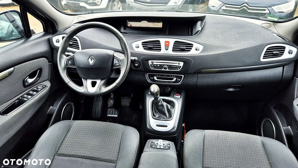 Renault Grand Scenic Gr 1.6 16V Tech Run - 37