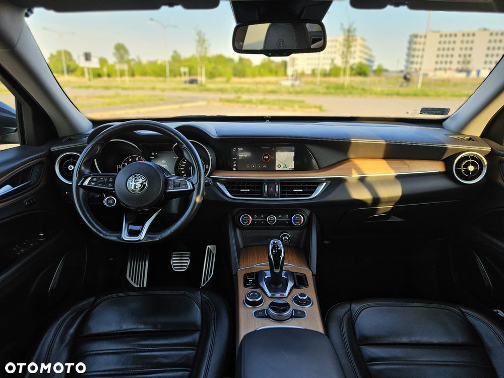 Alfa Romeo Stelvio 2.0 Turbo TI Q4 - 9