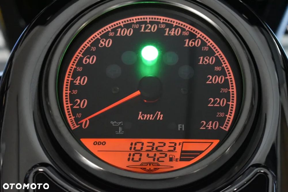 Suzuki Intruder - 40