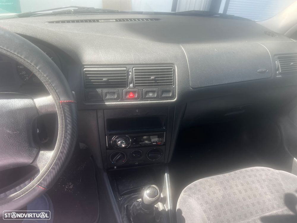 VW Golf 1.4i Confort - 7