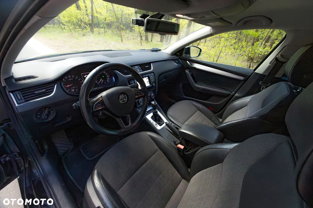 Skoda Octavia 2.0 TDI DSG Style - 13