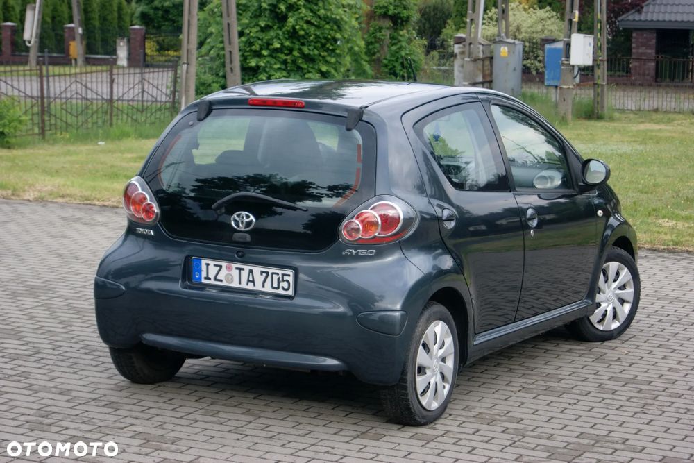 Toyota Aygo Connect - 9