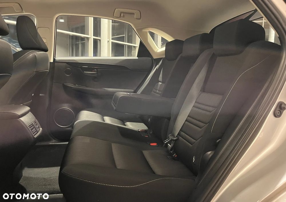 Lexus NX 300h Business Line - 21