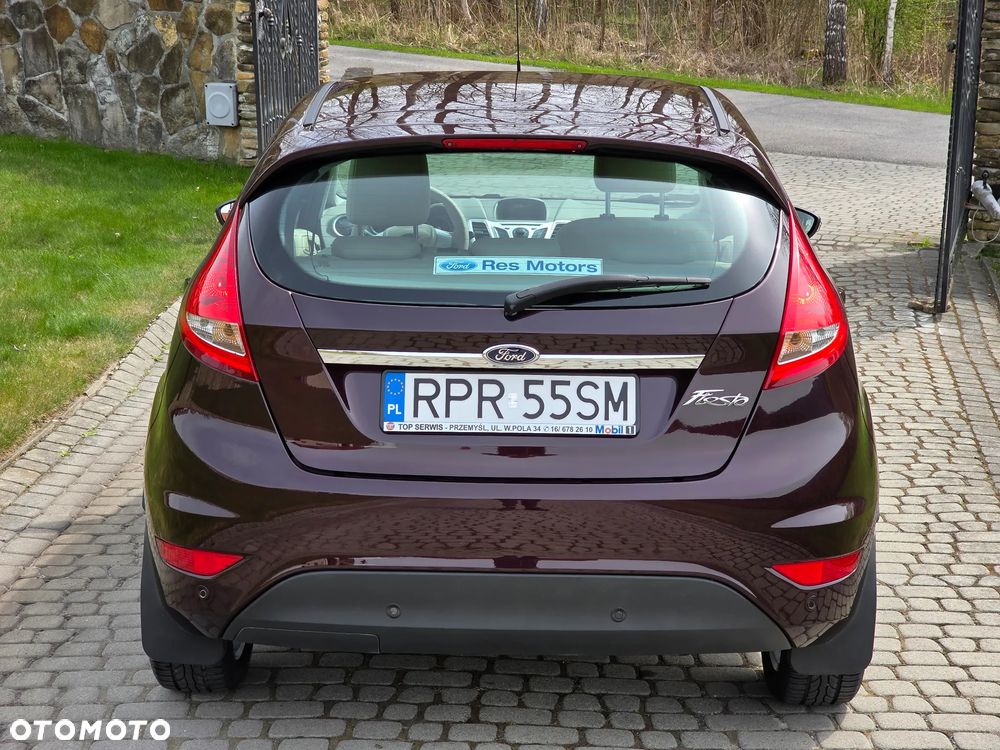 Ford Fiesta 1.4 Ghia - 8