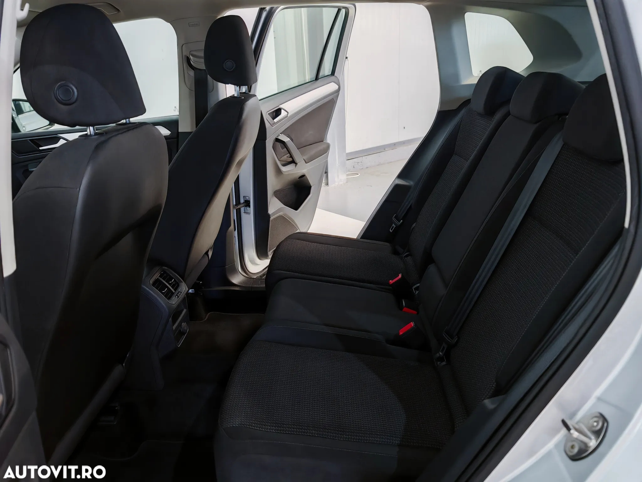 Volkswagen Tiguan - 25
