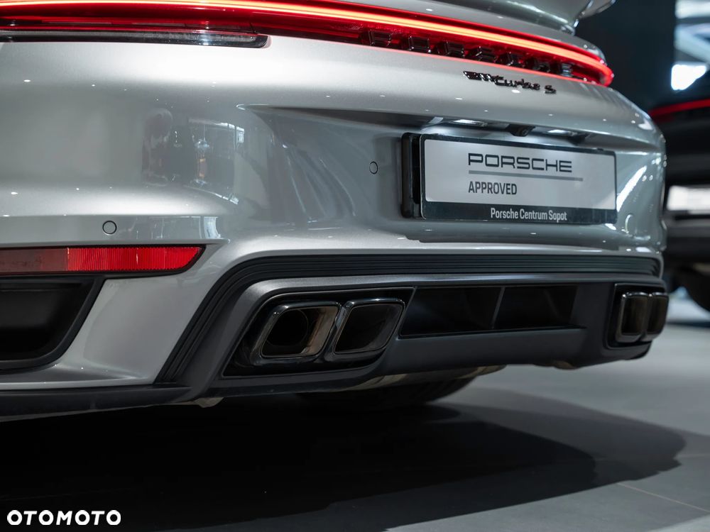 Porsche 911 Turbo S - 17