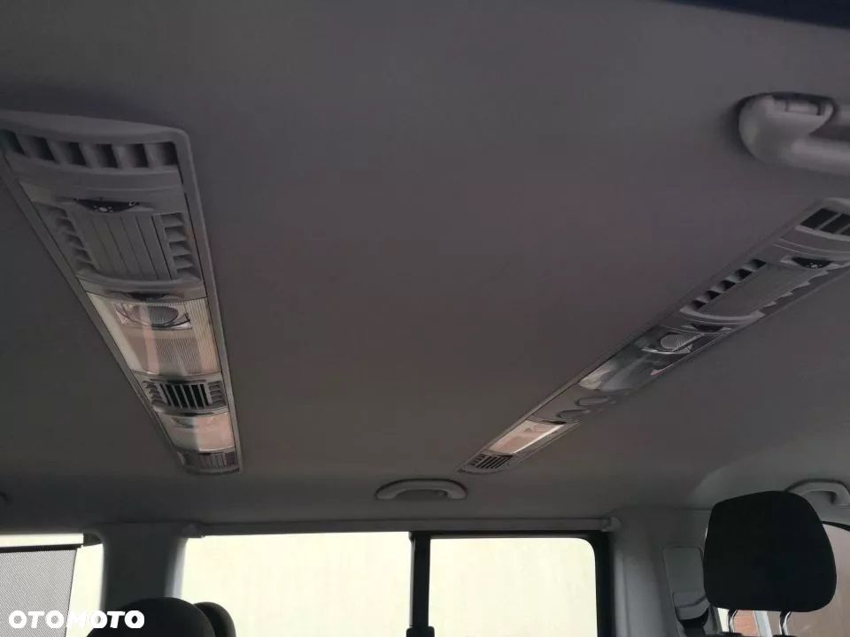 Volkswagen Caravelle 2.0 TDI L2 Comfortline DSG - 30
