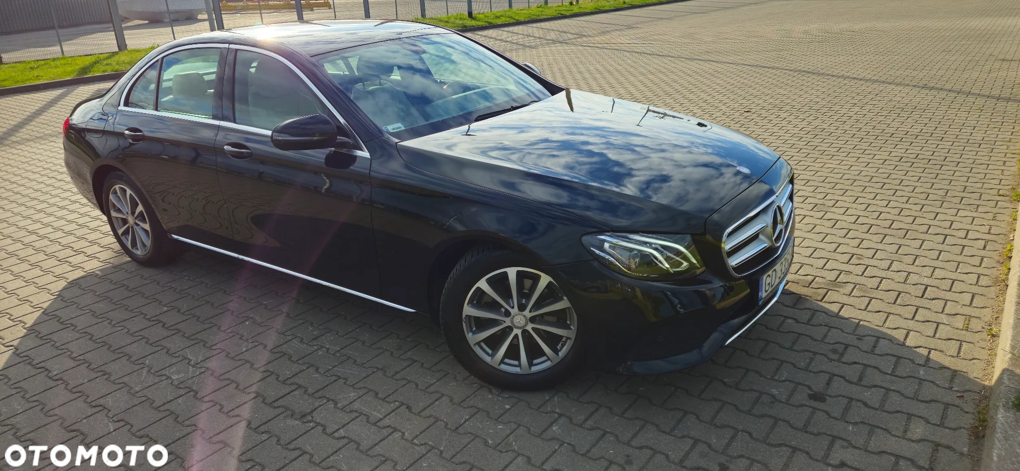 Mercedes-Benz Klasa E 200 9G-TRONIC - 9