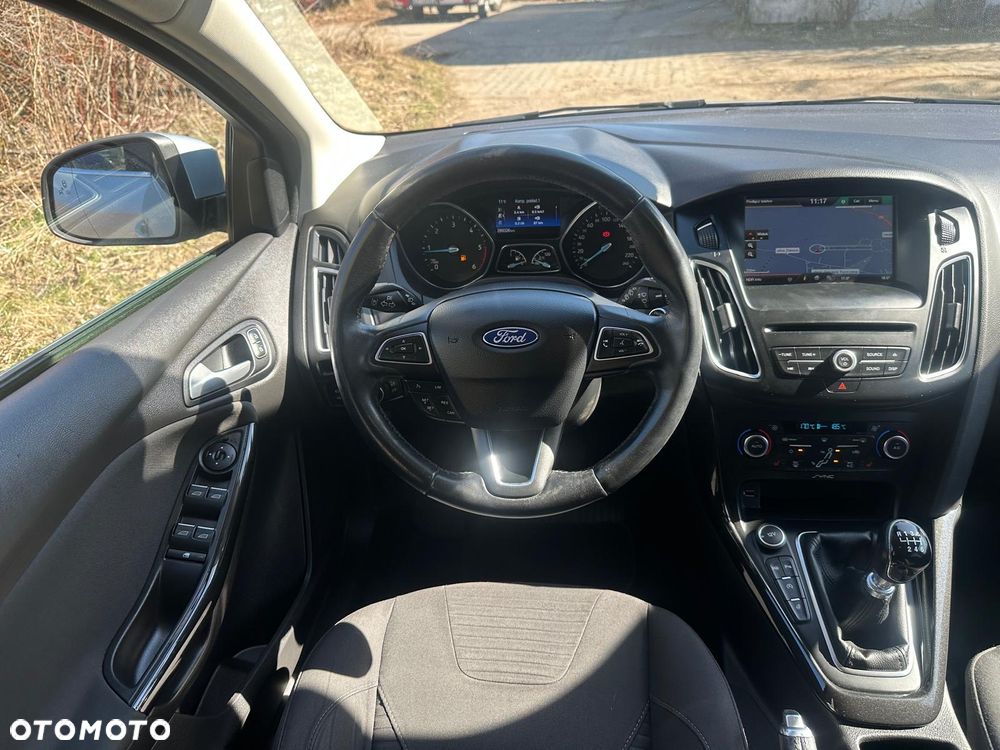 Ford Focus 1.6 TDCi DPF Start-Stopp-System Titanium - 9