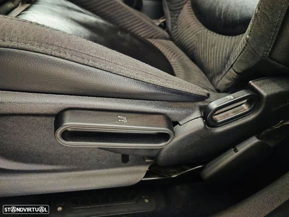 MINI Countryman Cooper SE ALL4 Auto - 47