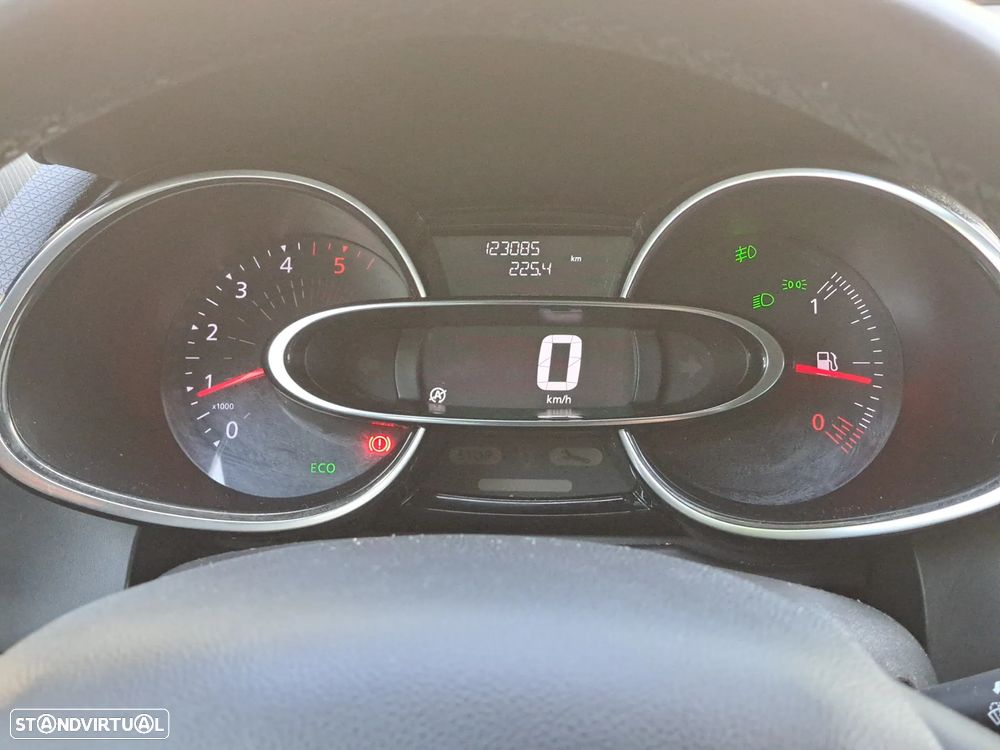 Renault Clio 1.5 dCi Limited EDition - 19