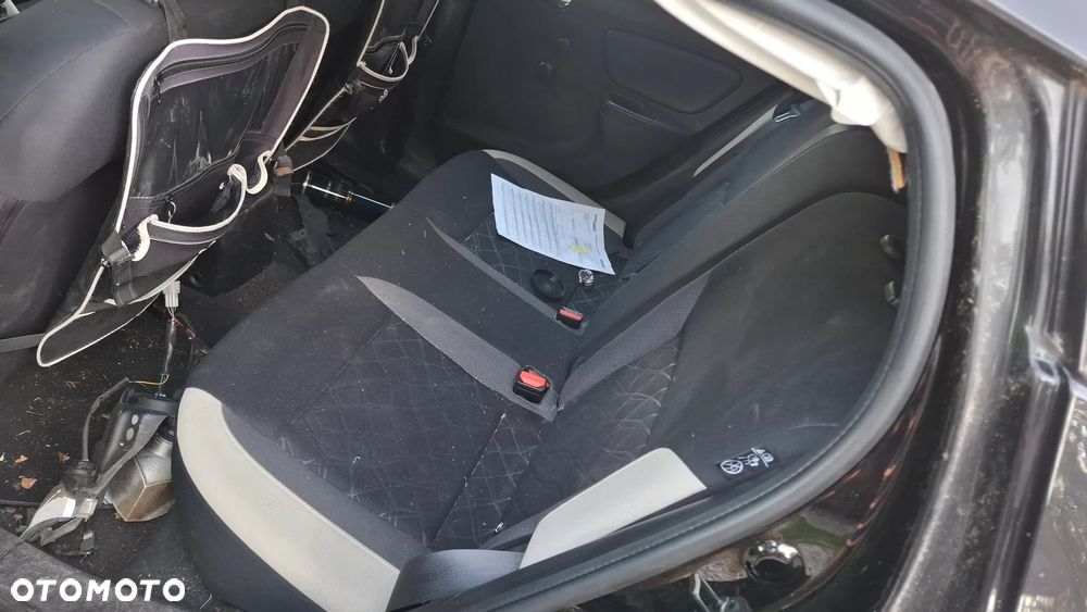 Nissan Micra 1.0 Visia Plus - 15