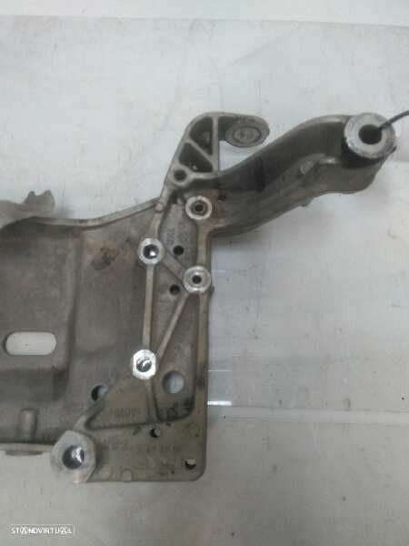 CHARRIOT FRONTAL VOLKSWAGEN GOLF V 2005 - - 1