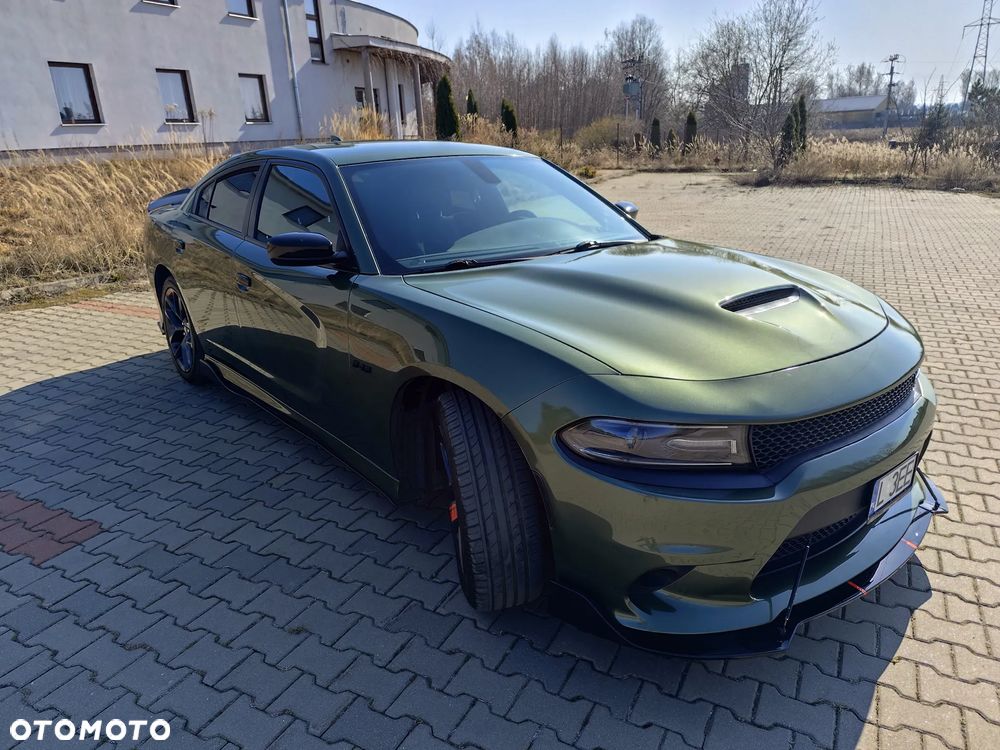 Dodge Charger 5.7 R/T - 1