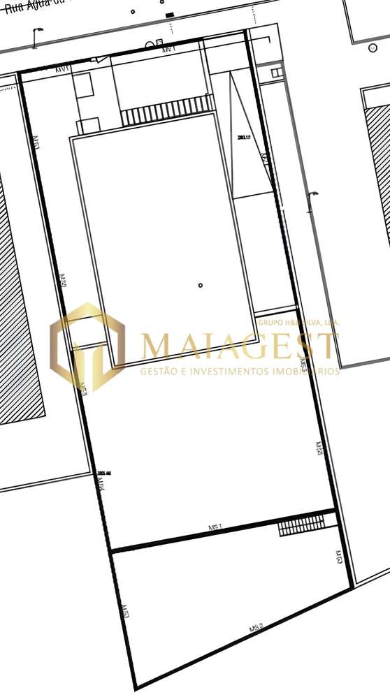Terreno com Projeto Aprovado em Localização Privilegiada - Grande imagem: 2/4