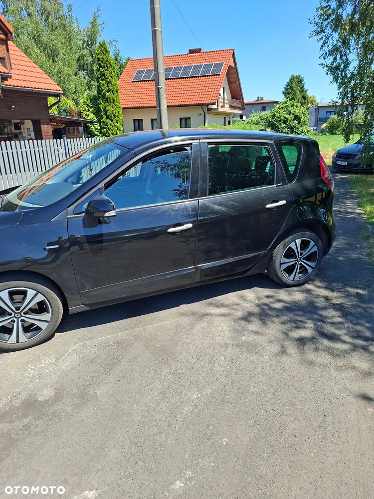 Renault Scenic 1.9 dCi Bose Edition - 11