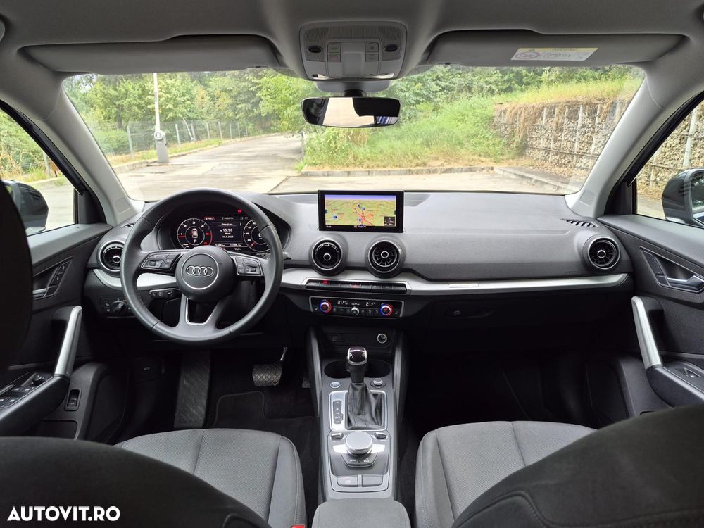Audi Q2 35 TDI quattro S tronic Basic - 13
